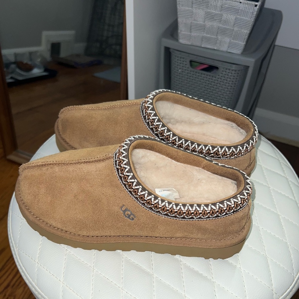 UGG Tasman Slipper